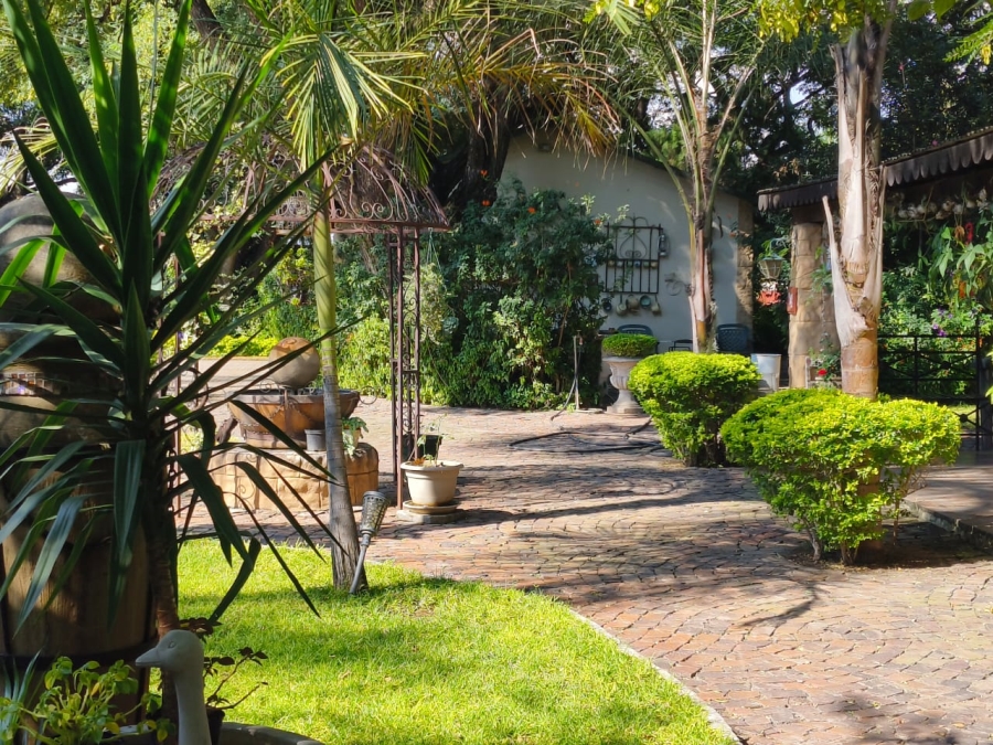 Commercial Property for Sale in Hartbeesfontein North West